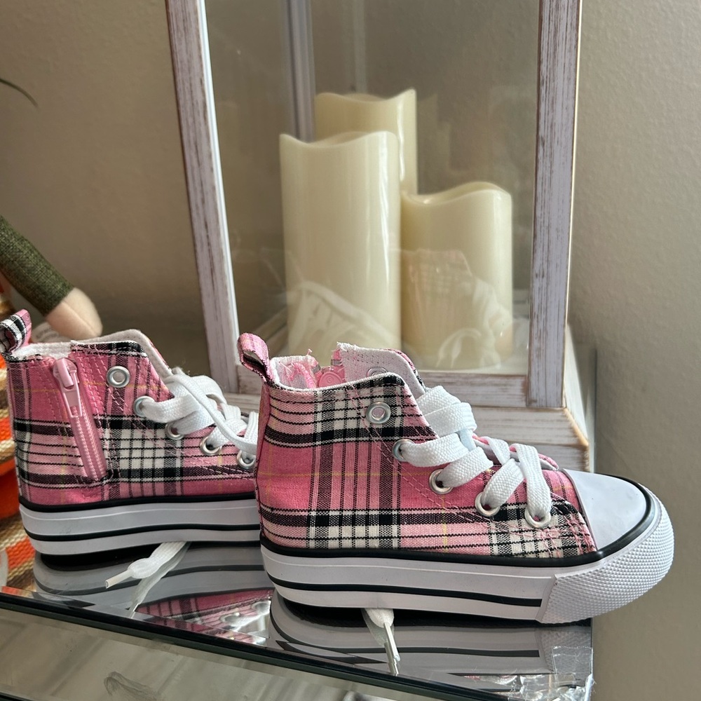 Toddler girls high top sneakers